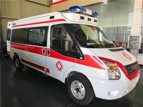 保德县福特V362救护车
