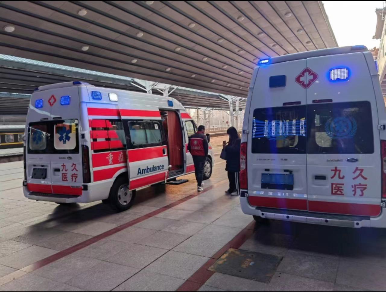 保德县救护车长途转运